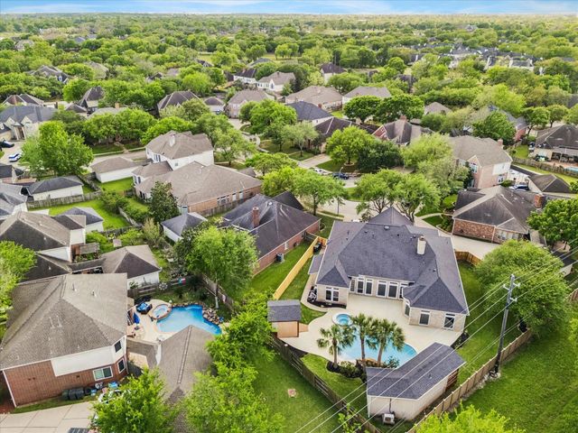 7503 Northwoods Drive, Sugar Land, TX 77479