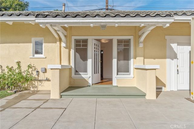 1325 E Altadena, Altadena, CA 91001