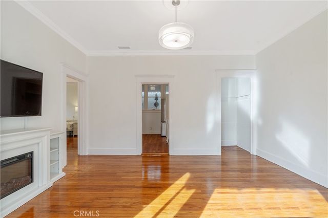 1325 E Altadena, Altadena, CA 91001