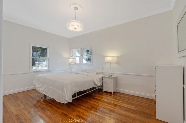 1325 E Altadena, Altadena, CA 91001