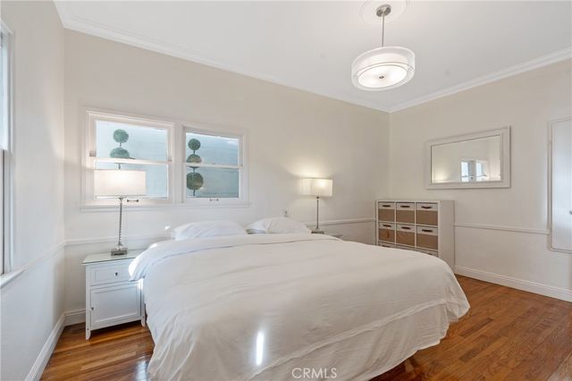 1325 E Altadena, Altadena, CA 91001