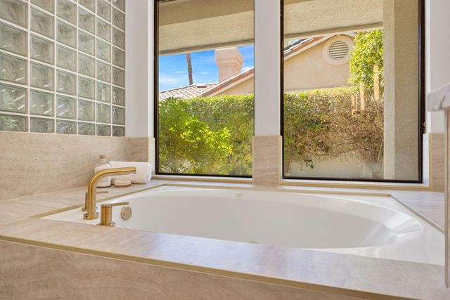 75 San Marino Circle, Rancho Mirage, CA 92270