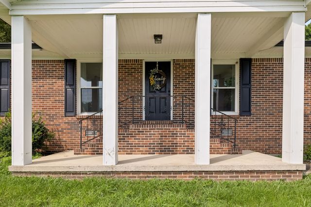 132 Hillwood Dr, Carthage, TN 37030