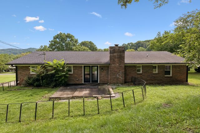 132 Hillwood Dr, Carthage, TN 37030