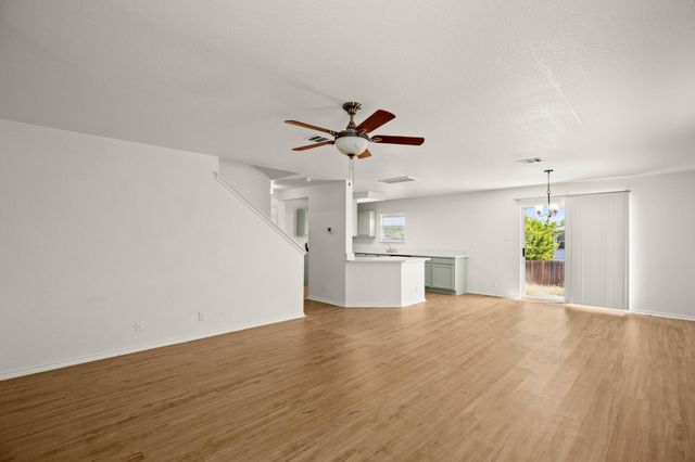 600 Sheep Trail DR, Kyle, TX 78640