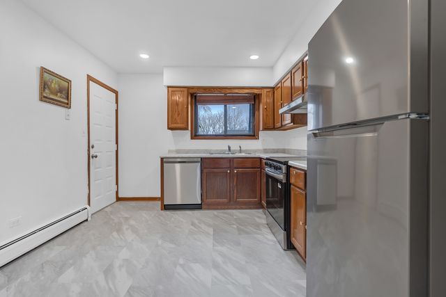 1225 Whispering Hills Court 3B, Naperville, IL 60540