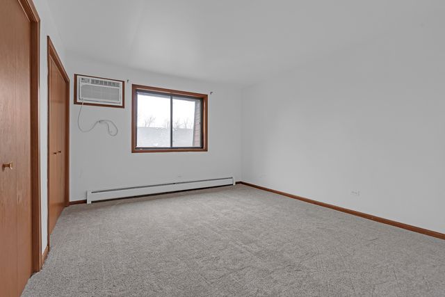 1225 Whispering Hills Court 3B, Naperville, IL 60540