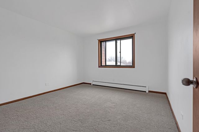 1225 Whispering Hills Court 3B, Naperville, IL 60540