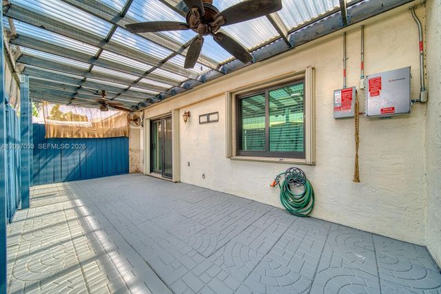 1720 NW 92nd Ave, Pembroke Pines, FL 33024