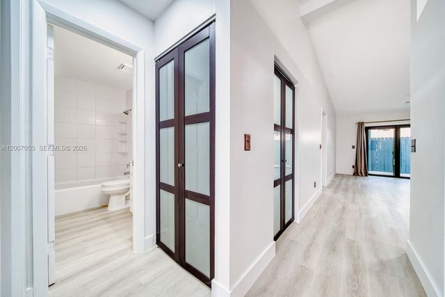 1720 NW 92nd Ave, Pembroke Pines, FL 33024