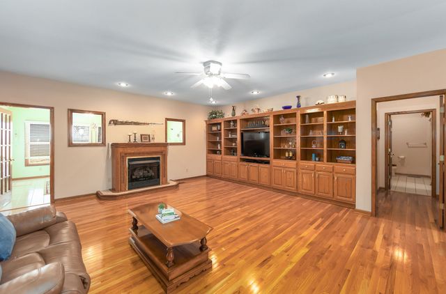 248 Anderson Dr, Mc Kenzie, TN 38201