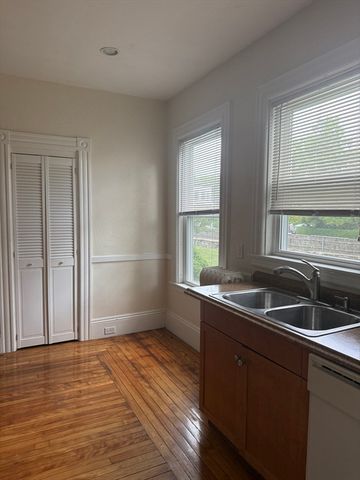 160 Atlantic Avenue 2, Marblehead, MA 01945
