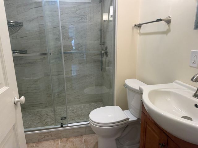 160 Atlantic Avenue 2, Marblehead, MA 01945
