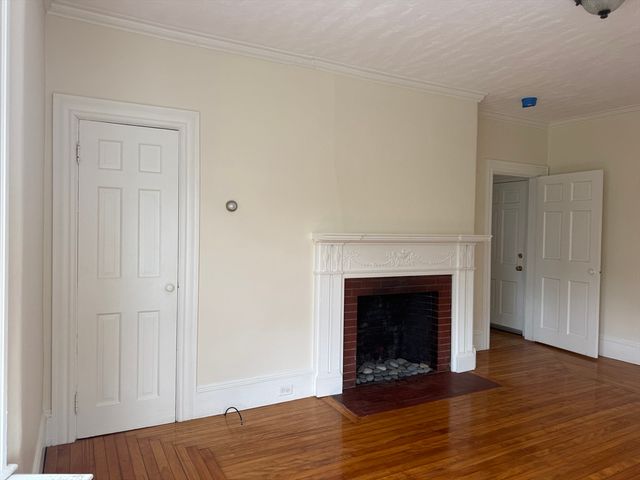 160 Atlantic Avenue 2, Marblehead, MA 01945