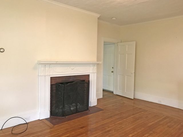 160 Atlantic Avenue 2, Marblehead, MA 01945