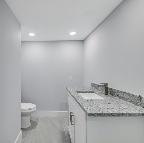 2751 S Ocean Drive 1008, Hollywood, FL 33019