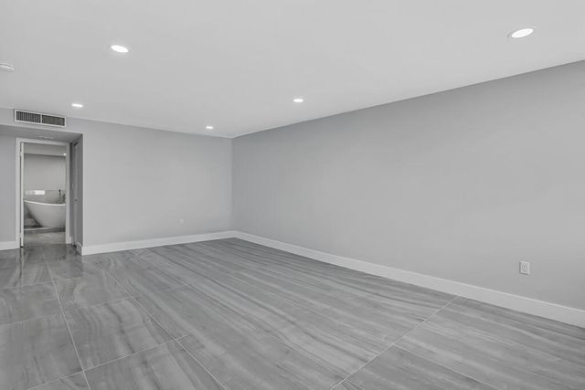 2751 S Ocean Drive 1008, Hollywood, FL 33019