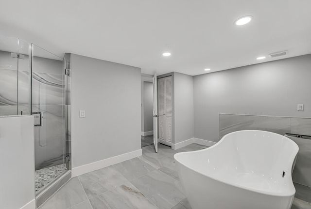 2751 S Ocean Drive 1008, Hollywood, FL 33019