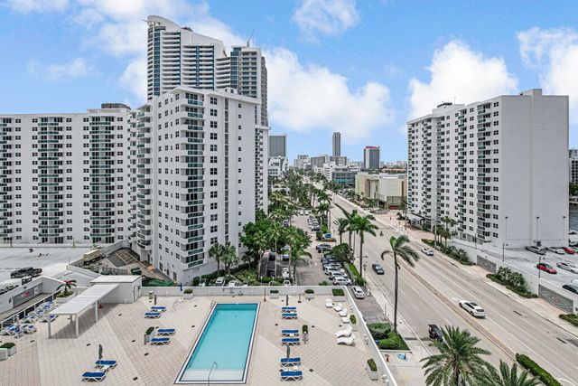 2751 S Ocean Drive 1008, Hollywood, FL 33019