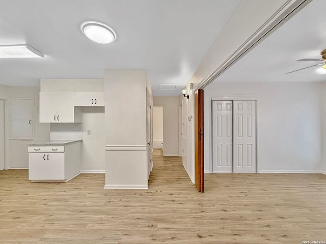 1127 Olney, San Antonio, TX 78218