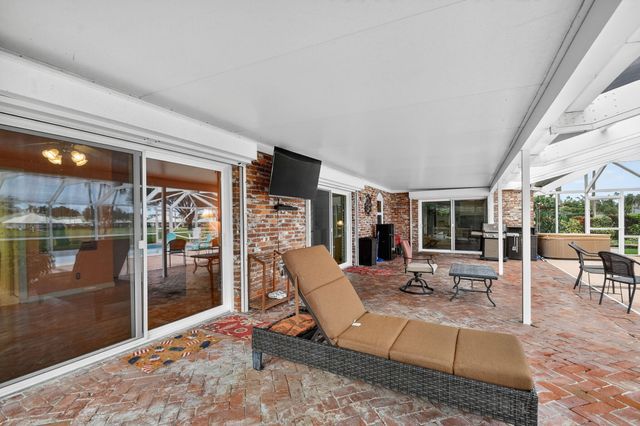 224 Orange Tree Drive, Atlantis, FL 33462