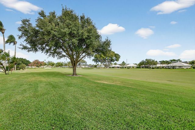 224 Orange Tree Drive, Atlantis, FL 33462