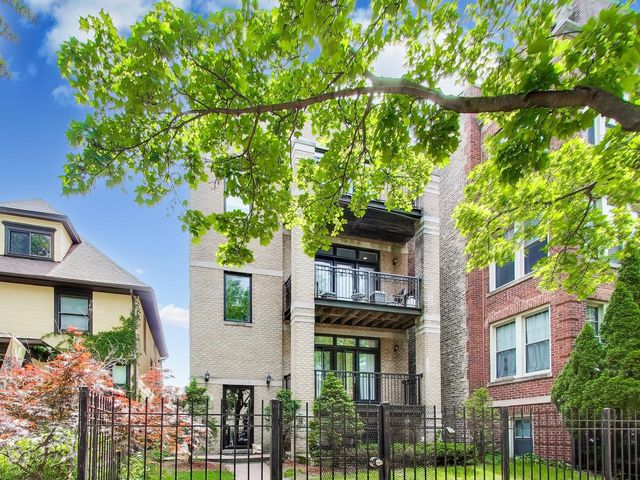 1625 W Estes Avenue C, Chicago, IL 60626