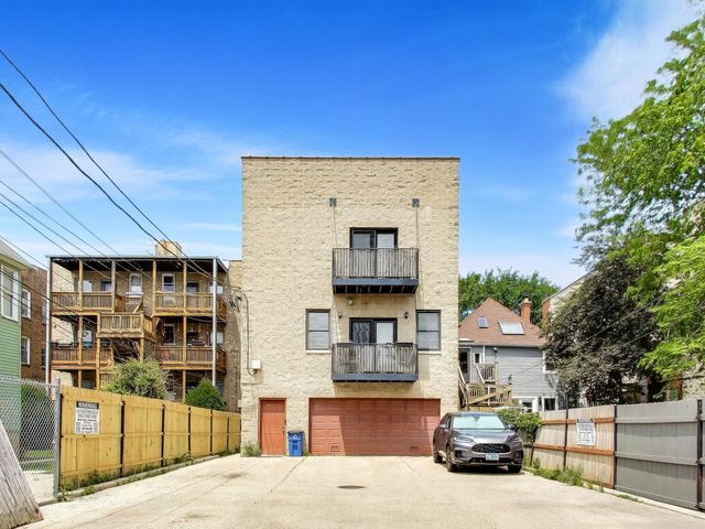 1625 W Estes Avenue C, Chicago, IL 60626