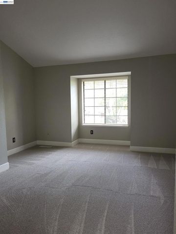 665 Palomino Dr D, Pleasanton, CA 94566