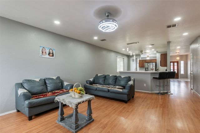 12779 Honey Locust Circle, Fort Worth, TX 76040