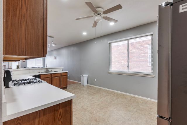 12779 Honey Locust Circle, Fort Worth, TX 76040