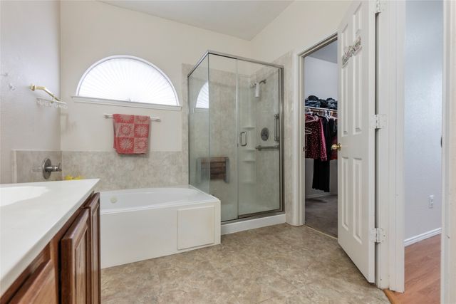 12779 Honey Locust Circle, Fort Worth, TX 76040