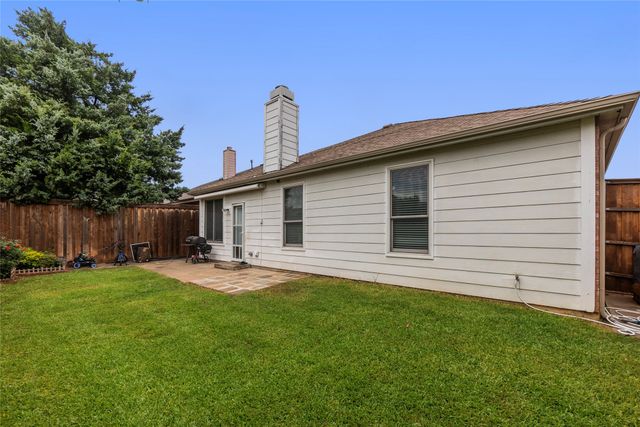 12779 Honey Locust Circle, Fort Worth, TX 76040