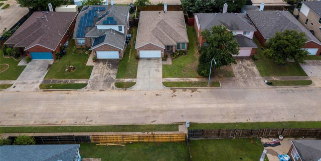 12779 Honey Locust Circle, Fort Worth, TX 76040