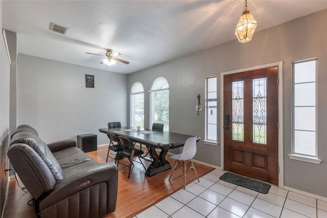 12779 Honey Locust Circle, Fort Worth, TX 76040
