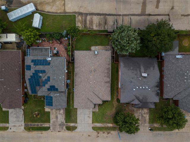 12779 Honey Locust Circle, Fort Worth, TX 76040