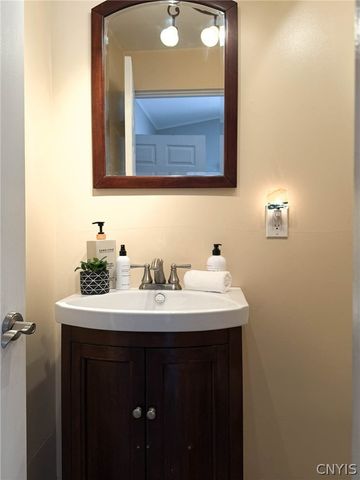 2812 Ogden Place, Utica, NY 13501