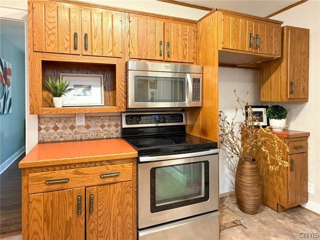 2812 Ogden Place, Utica, NY 13501
