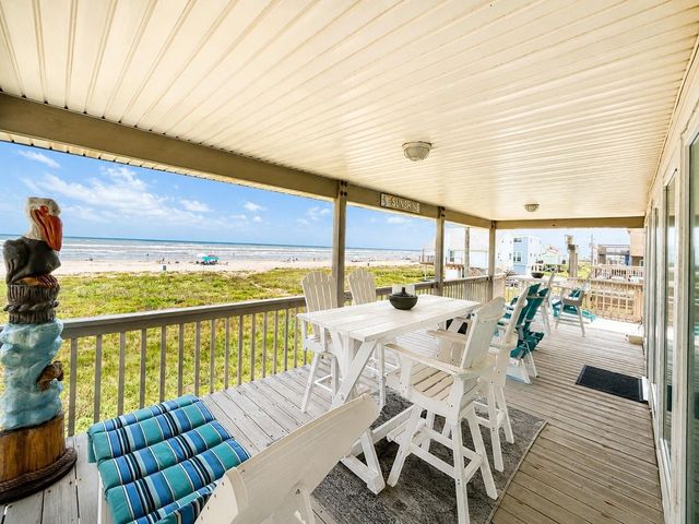 22321 Kennedy Drive, Galveston, TX 77554