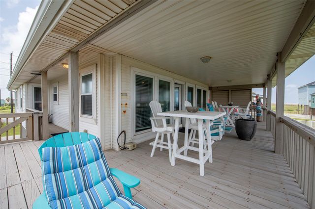 22321 Kennedy Drive, Galveston, TX 77554