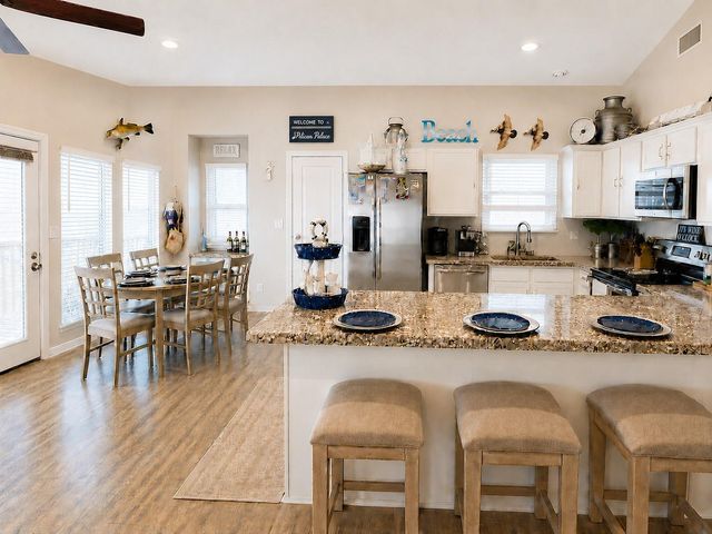 22321 Kennedy Drive, Galveston, TX 77554