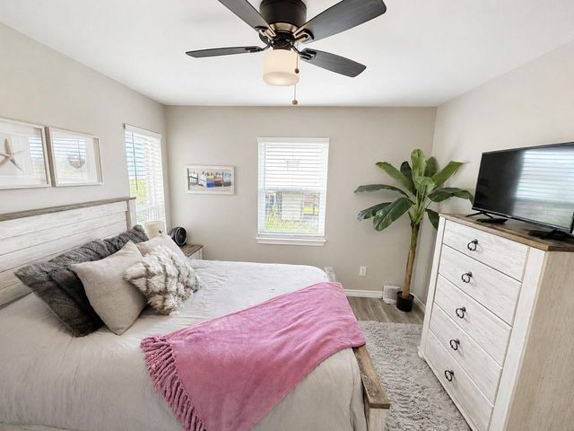 22321 Kennedy Drive, Galveston, TX 77554