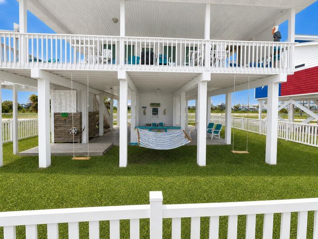 22321 Kennedy Drive, Galveston, TX 77554