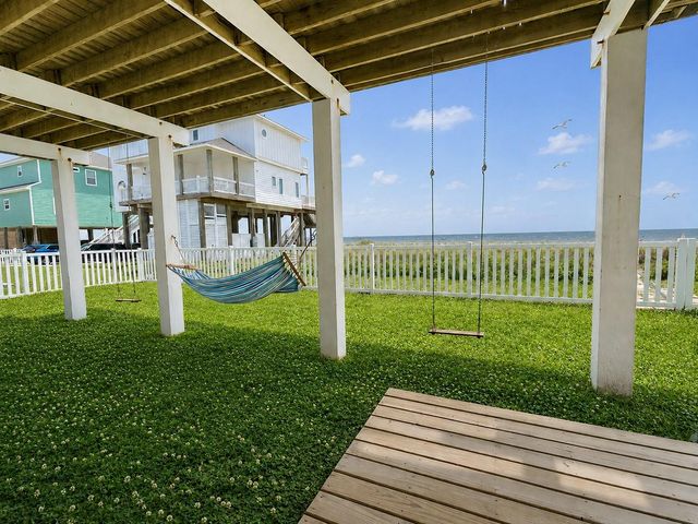 22321 Kennedy Drive, Galveston, TX 77554