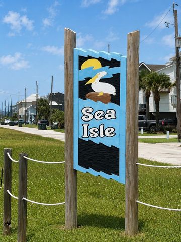 22321 Kennedy Drive, Galveston, TX 77554