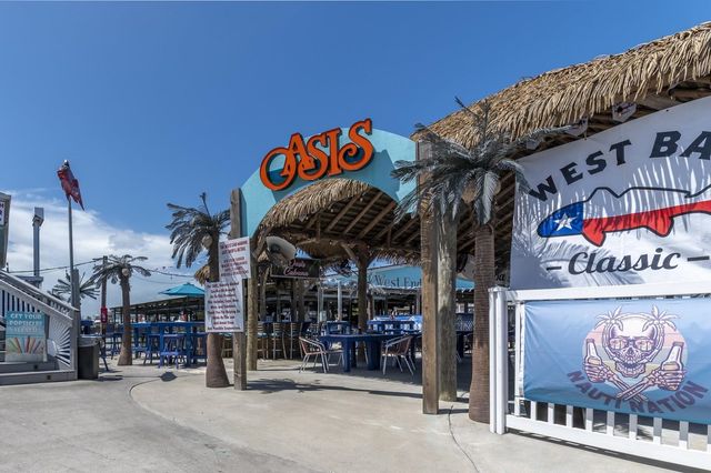 22321 Kennedy Drive, Galveston, TX 77554