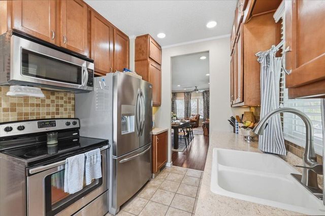 127 E PALMER Avenue, Council Bluffs, IA 51503