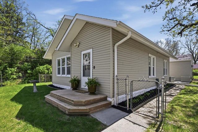 127 E PALMER Avenue, Council Bluffs, IA 51503