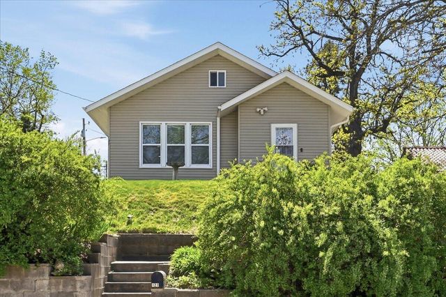 127 E PALMER Avenue, Council Bluffs, IA 51503