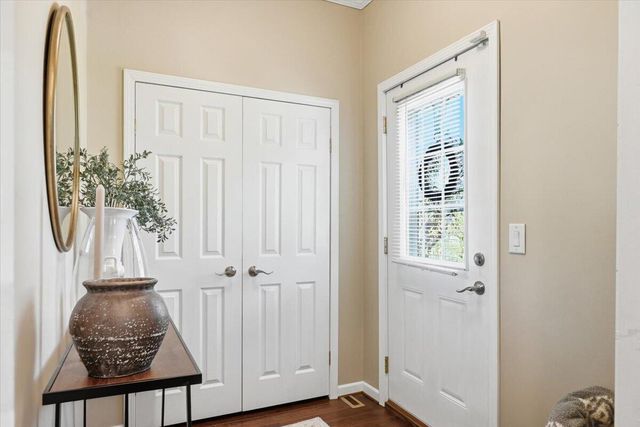 127 E PALMER Avenue, Council Bluffs, IA 51503